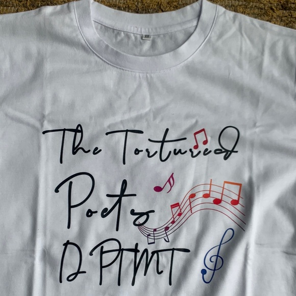 🎼 Taylor Swift-T 🎶 - Picture 2 of 4